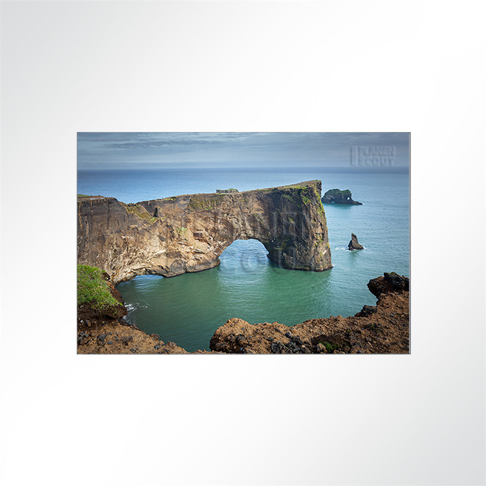 Akustikbild Island - Eine beeindruckende Felsküste